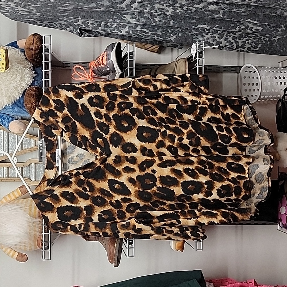 White Birch Leopard Print Blouse Size Large